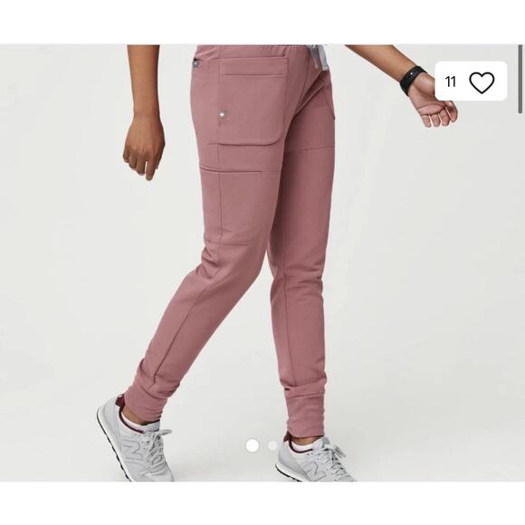 FIGS Limited Release Nepal Qua Jogger Scrub Pants Mauve Pink Small Medical Nurse - Picture 1 of 6